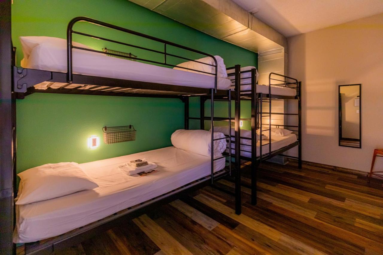 Pintler'S Portal Hostel Anaconda Dış mekan fotoğraf
