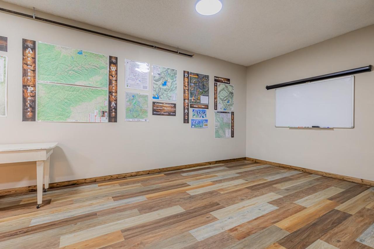 Pintler'S Portal Hostel Anaconda Dış mekan fotoğraf
